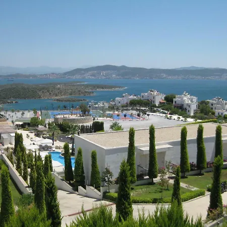Luxury / Serenity With Amazing Sea View! *
